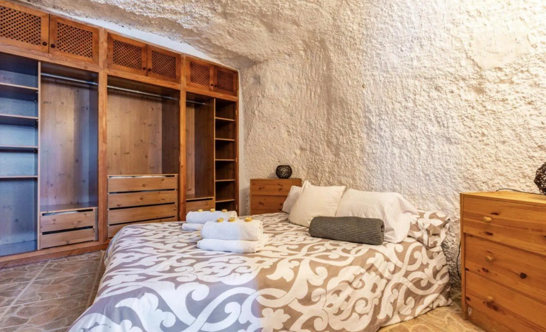 Arico Cave Experience Villa